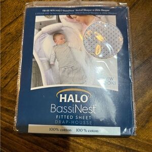 Halo BassiNest Fitted Sheet in White with Grey Dots
